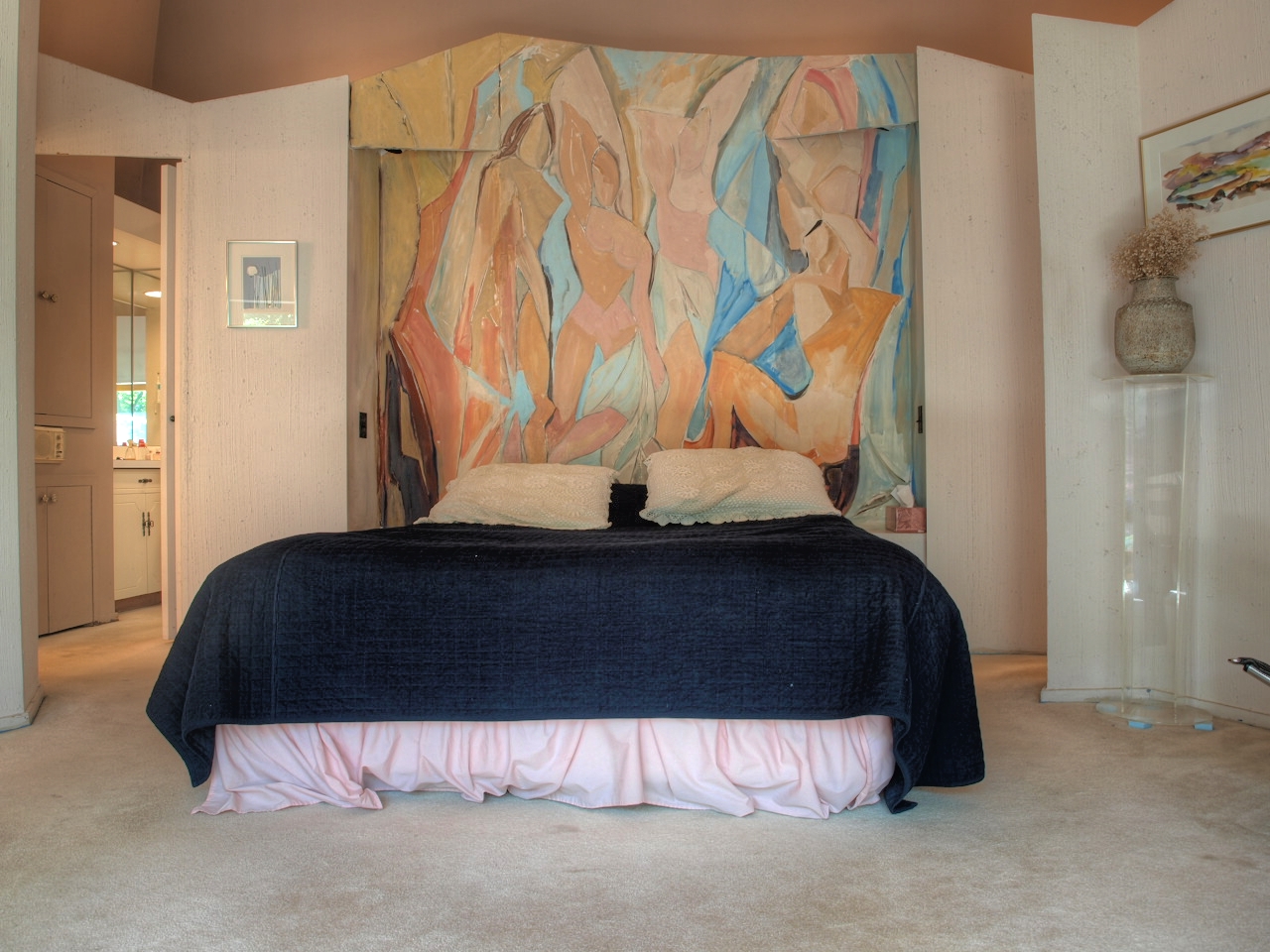 Master Bedroom1.jpg